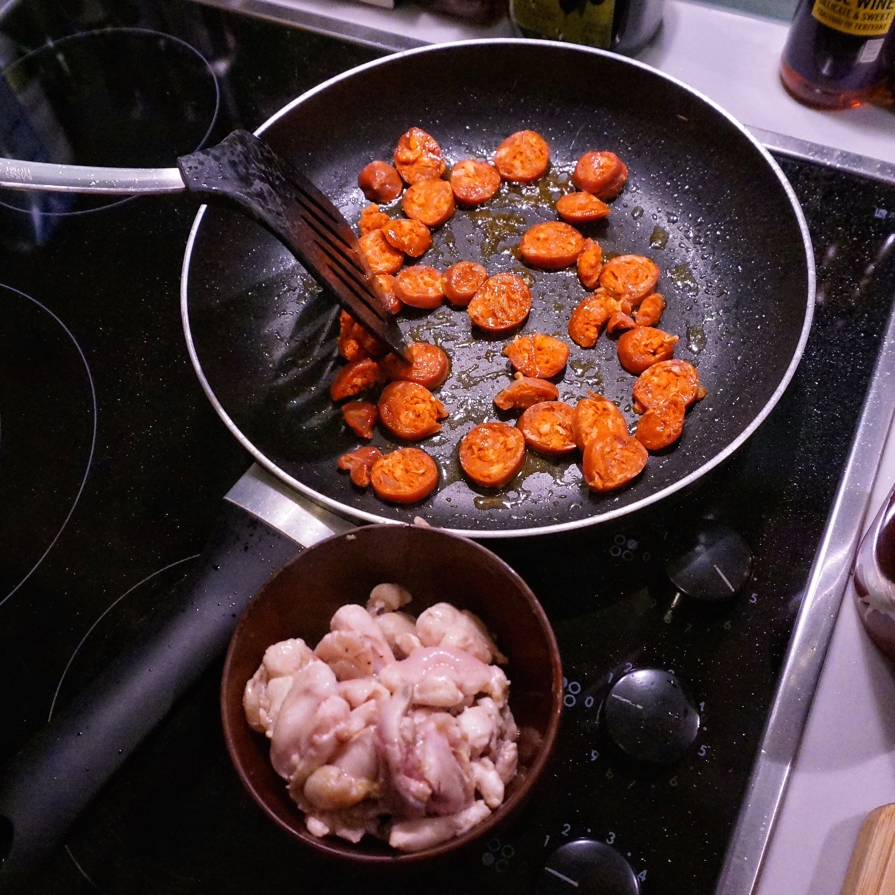 【墨食】西班牙雞肉辣腸(Chorizo)燴飯的做法 步骤7