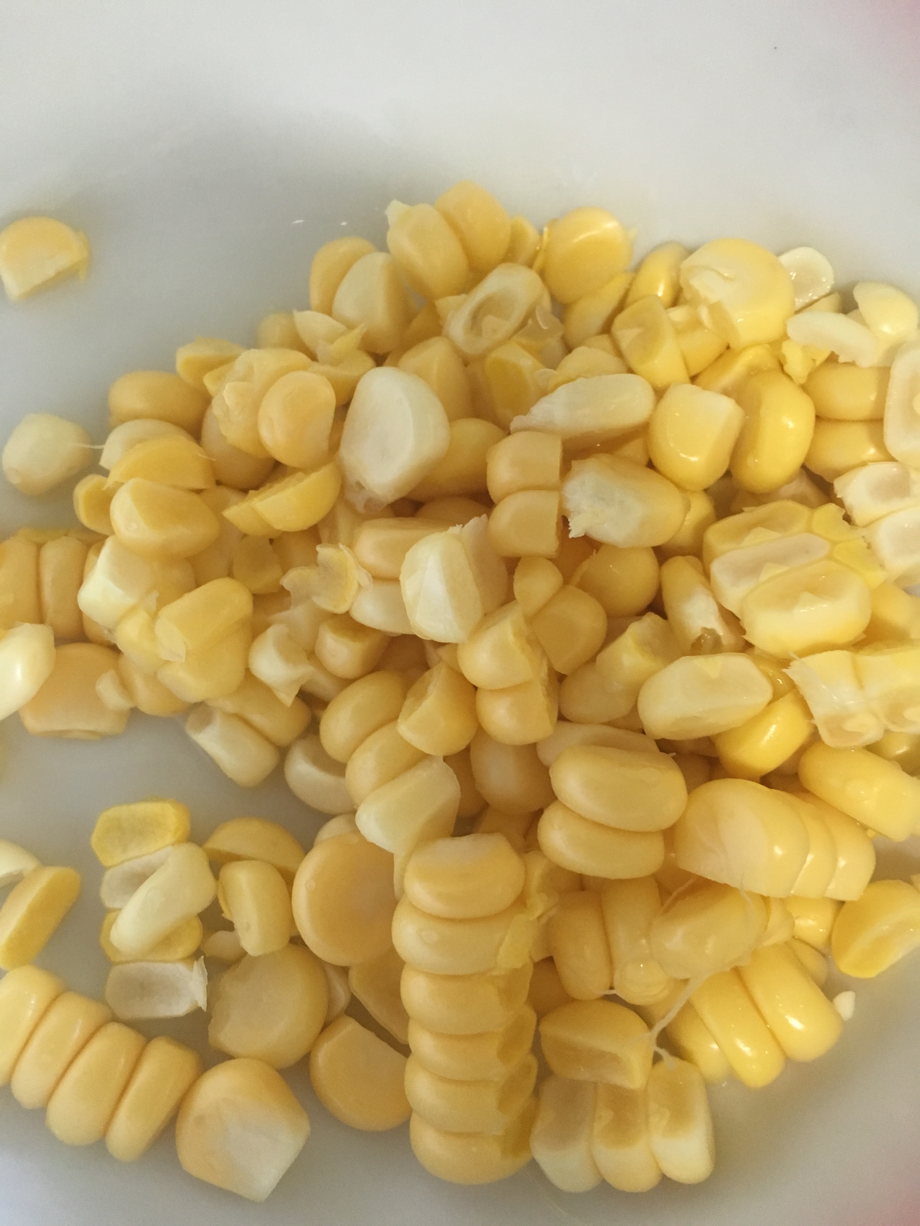 臘肉臘腸土豆玉米香菇燜飯的做法 步骤3