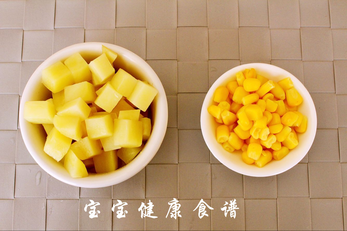 土豆玉米濃湯 寶寶健康食譜的做法 步骤2