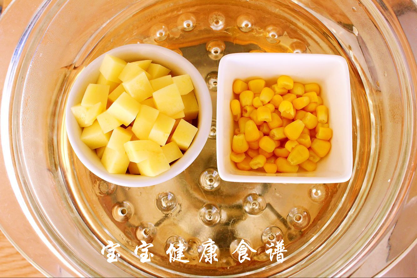 土豆玉米濃湯 寶寶健康食譜的做法 步骤3