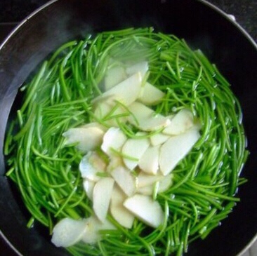 海菜芋頭湯的做法 步骤3