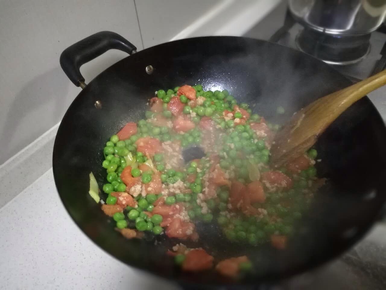 豌豆肉末西紅柿的做法 步骤4