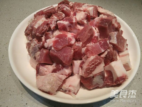 最好吃的燜豬肉的做法 步骤1