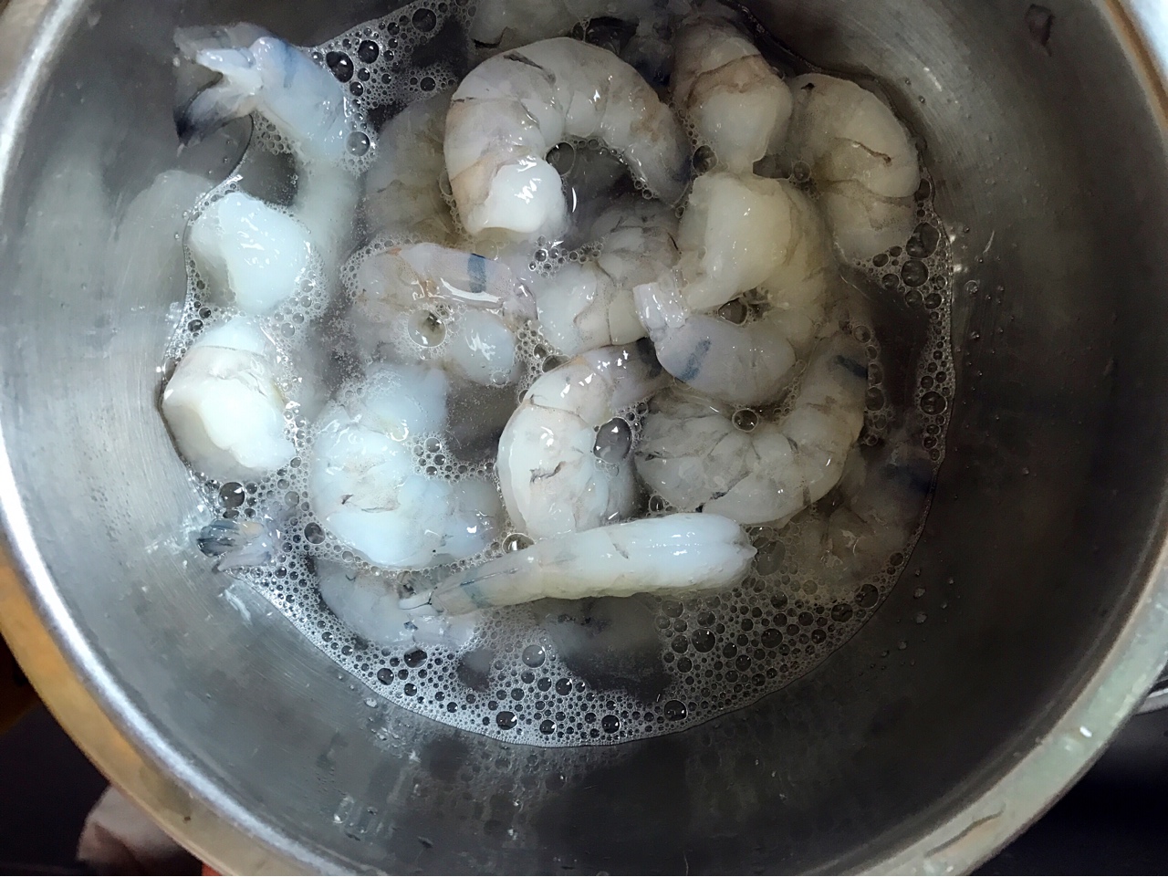 大蝦炒蘆筍的做法 步骤2