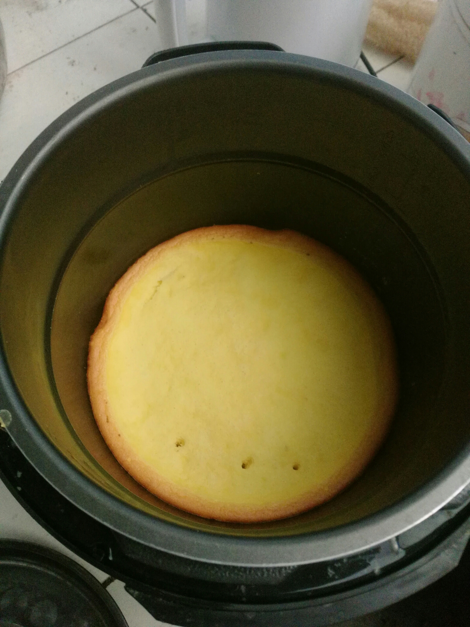 電飯煲酸奶蛋糕的做法 步骤6