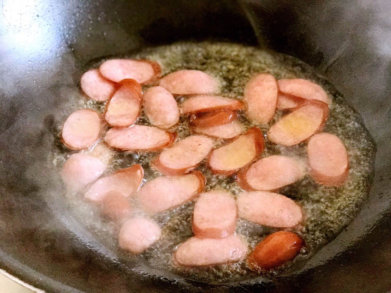 肉腸干煸花菜的做法 步骤3