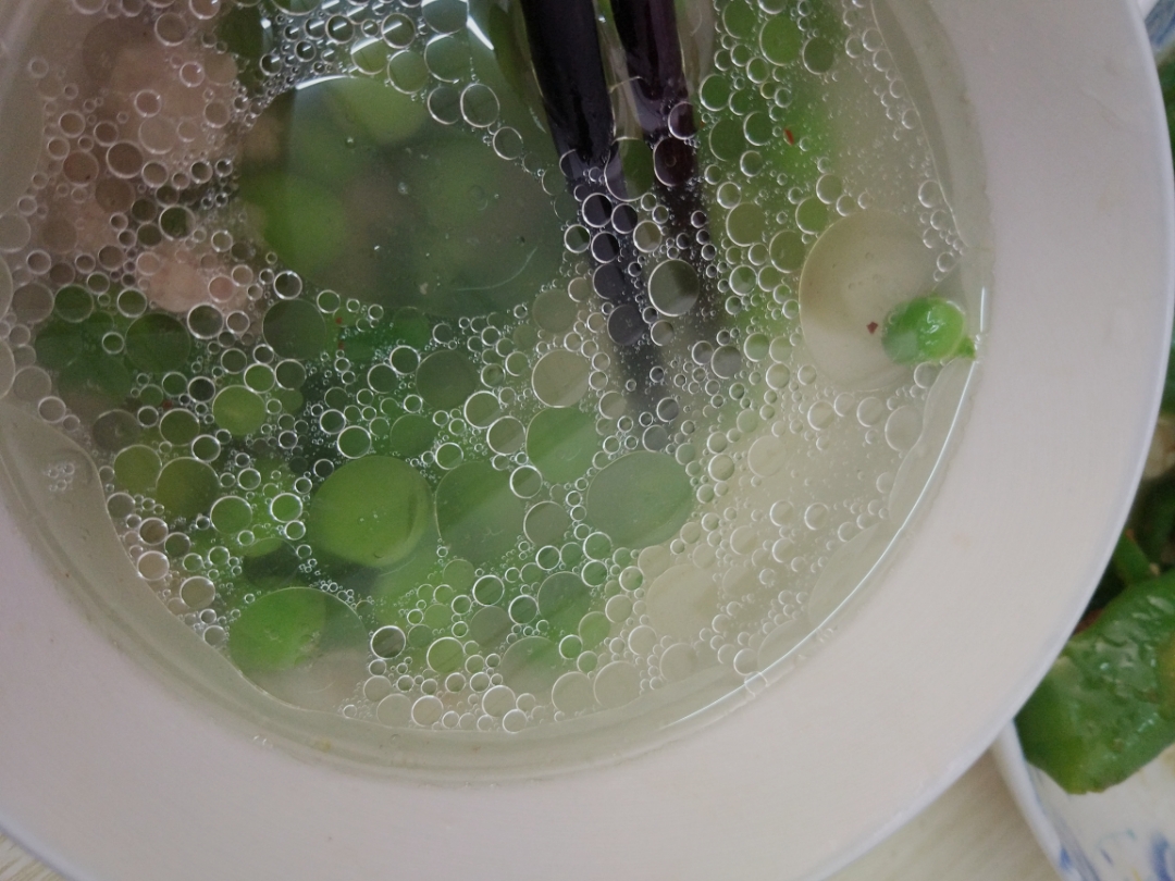 肉末豌豆湯的做法 步骤2