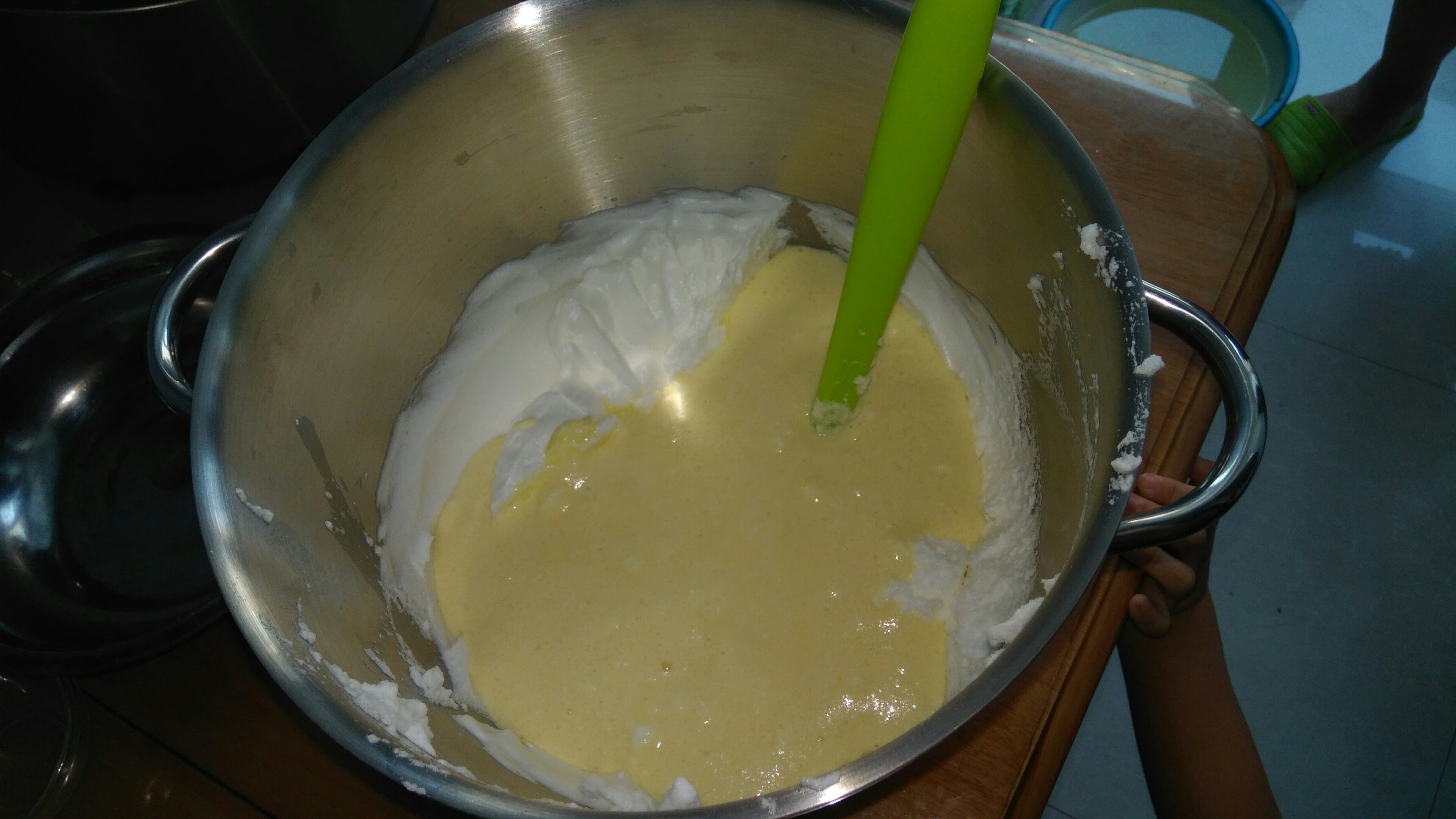 廚師機版戚風蛋糕的制作的做法 步骤8