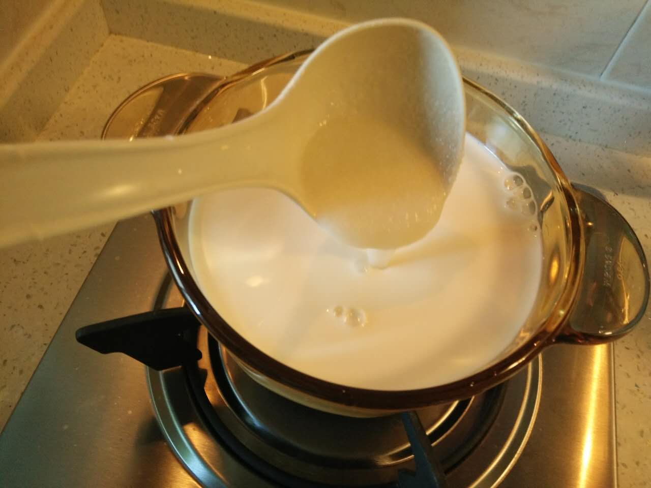 簡易省電自制酸奶的做法 步骤2