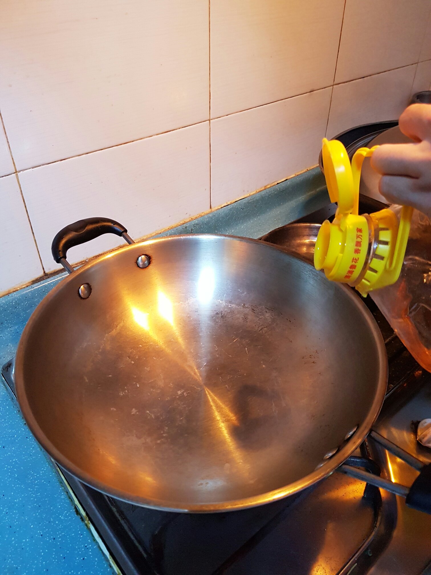 蒜茸黃油焗波士頓龍蝦的做法 步骤3
