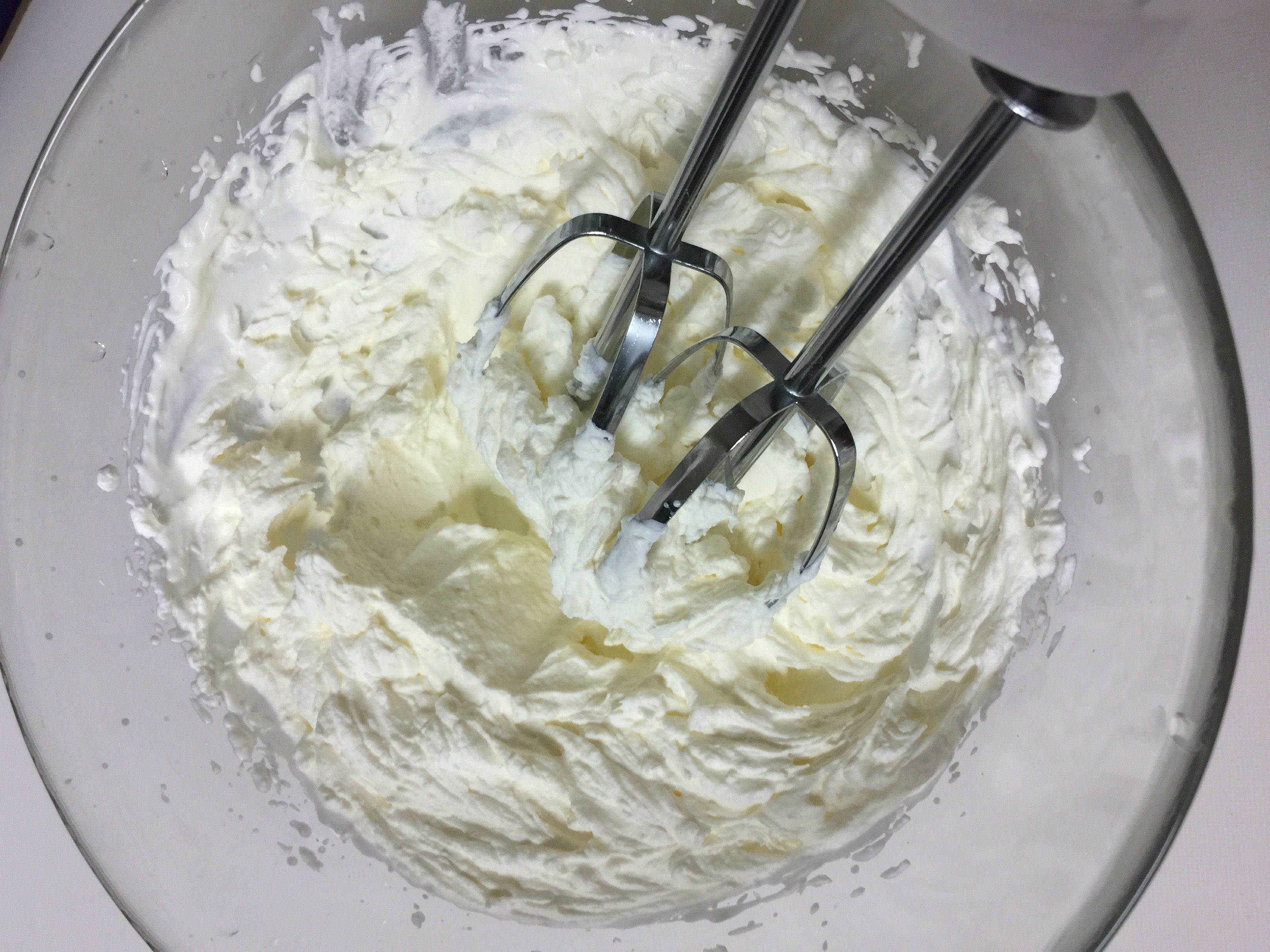 咸奶油奧利奧可可蛋糕卷的做法 步骤13