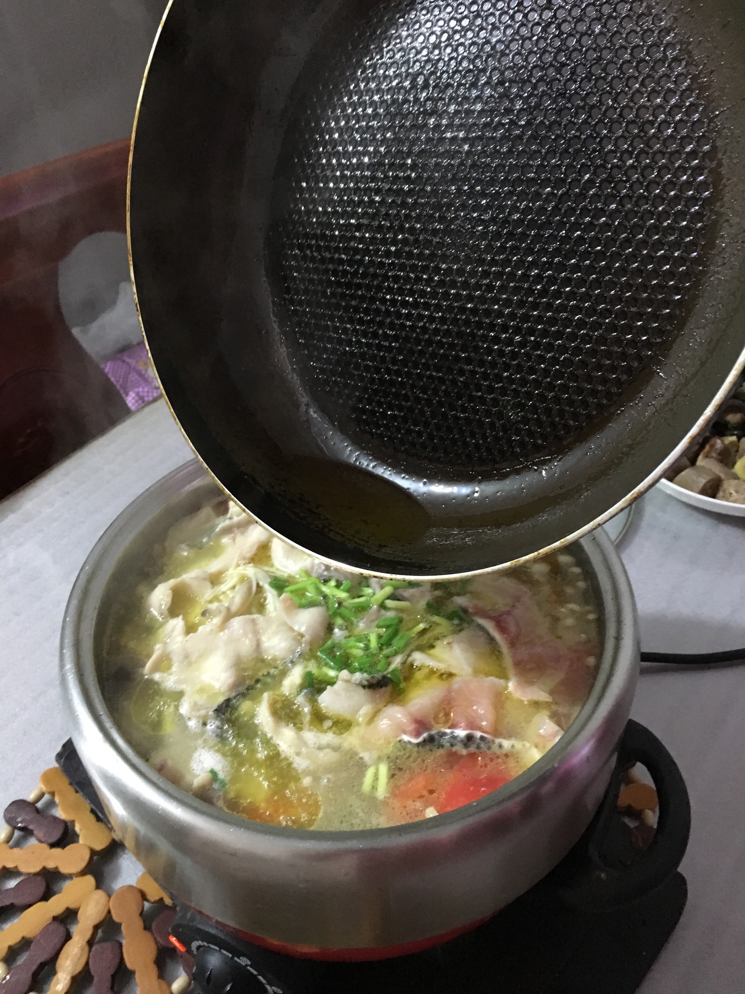 酸菜魚火鍋（菌菇湯底老少皆宜）的做法 步骤8