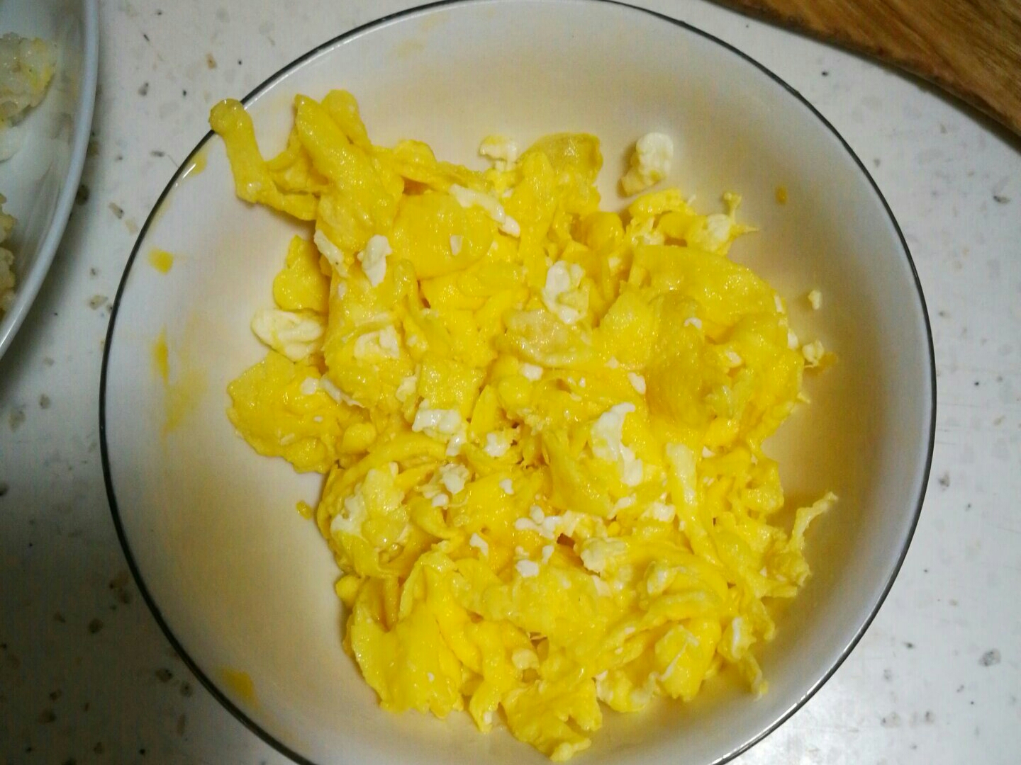 黃金蛋炒飯的做法 步骤3