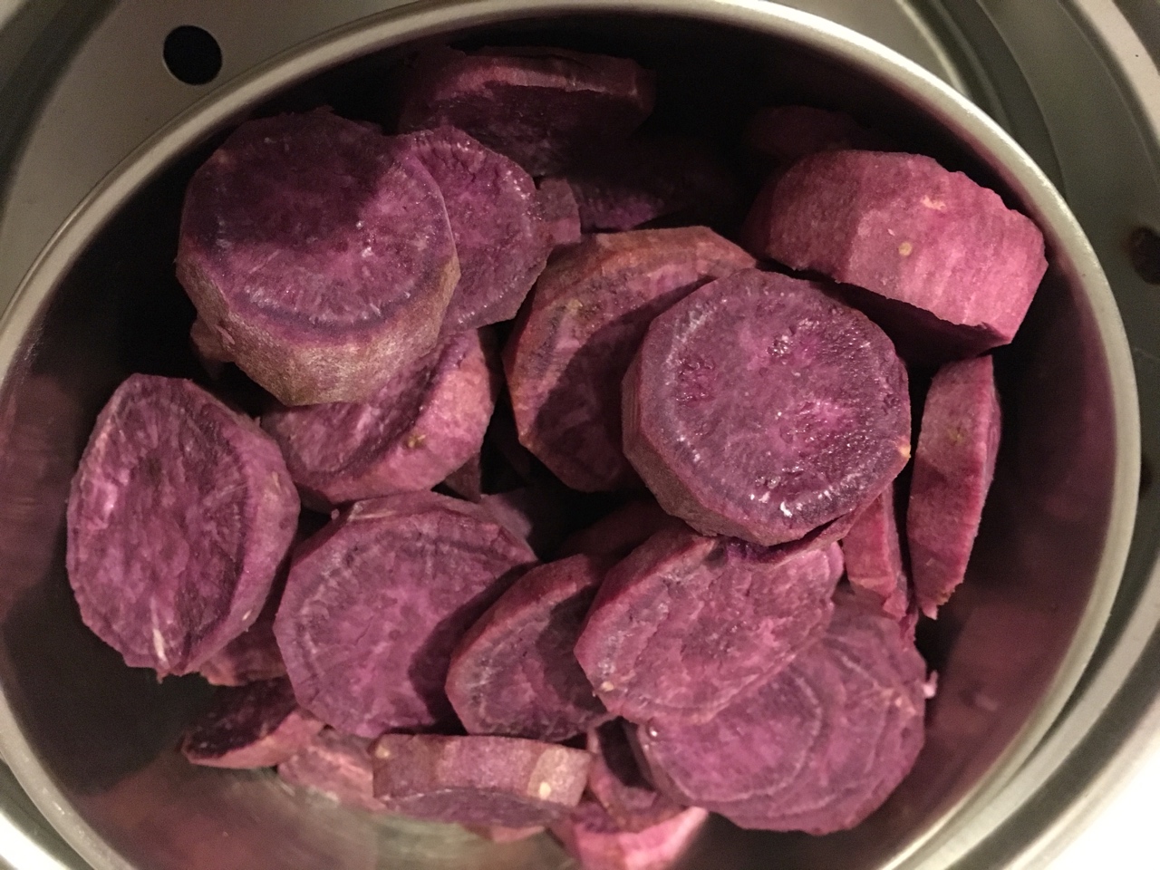 蜂蜜紫薯芋圓的做法 步骤2