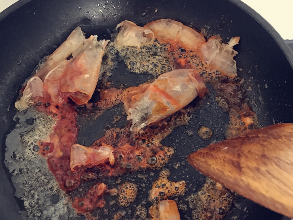 快手菜角瓜（西葫蘆）炒蝦的做法 步骤3