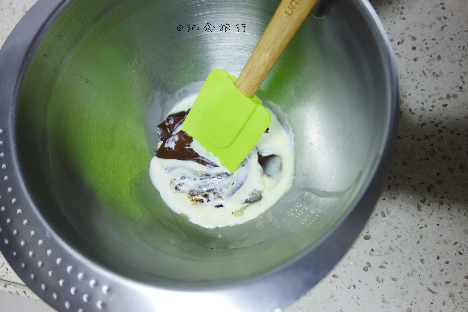 巧克力海綿紙杯蛋糕的做法 步骤10