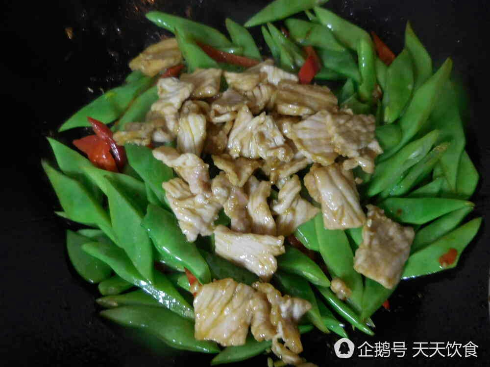扁豆炒肉的做法 步骤5
