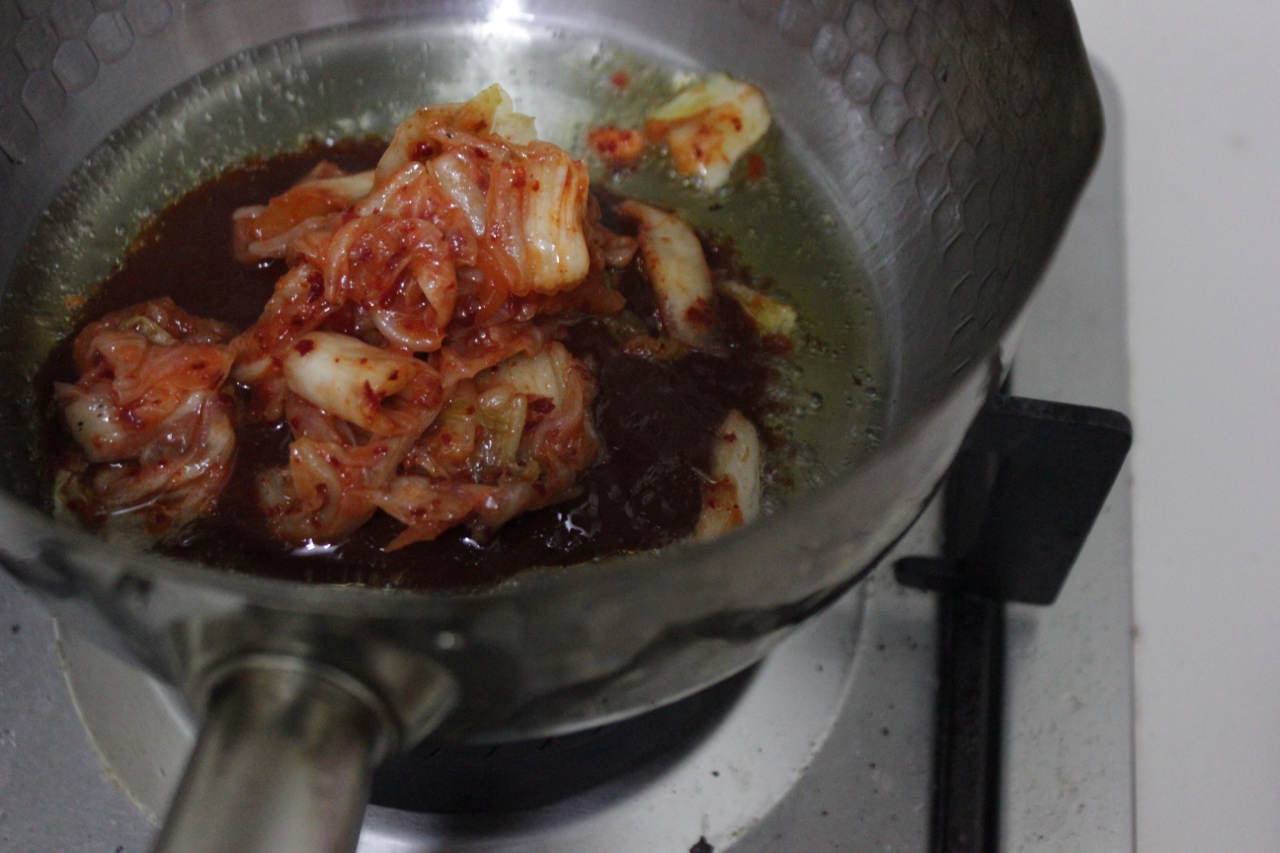 韓式泡菜年糕面的做法 步骤2