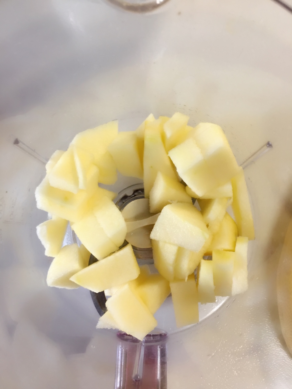 寶寶輔食︰蘋果泥米糊的做法 步骤1