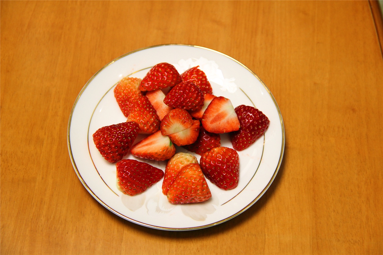 草莓酸奶慕斯的做法 步骤9