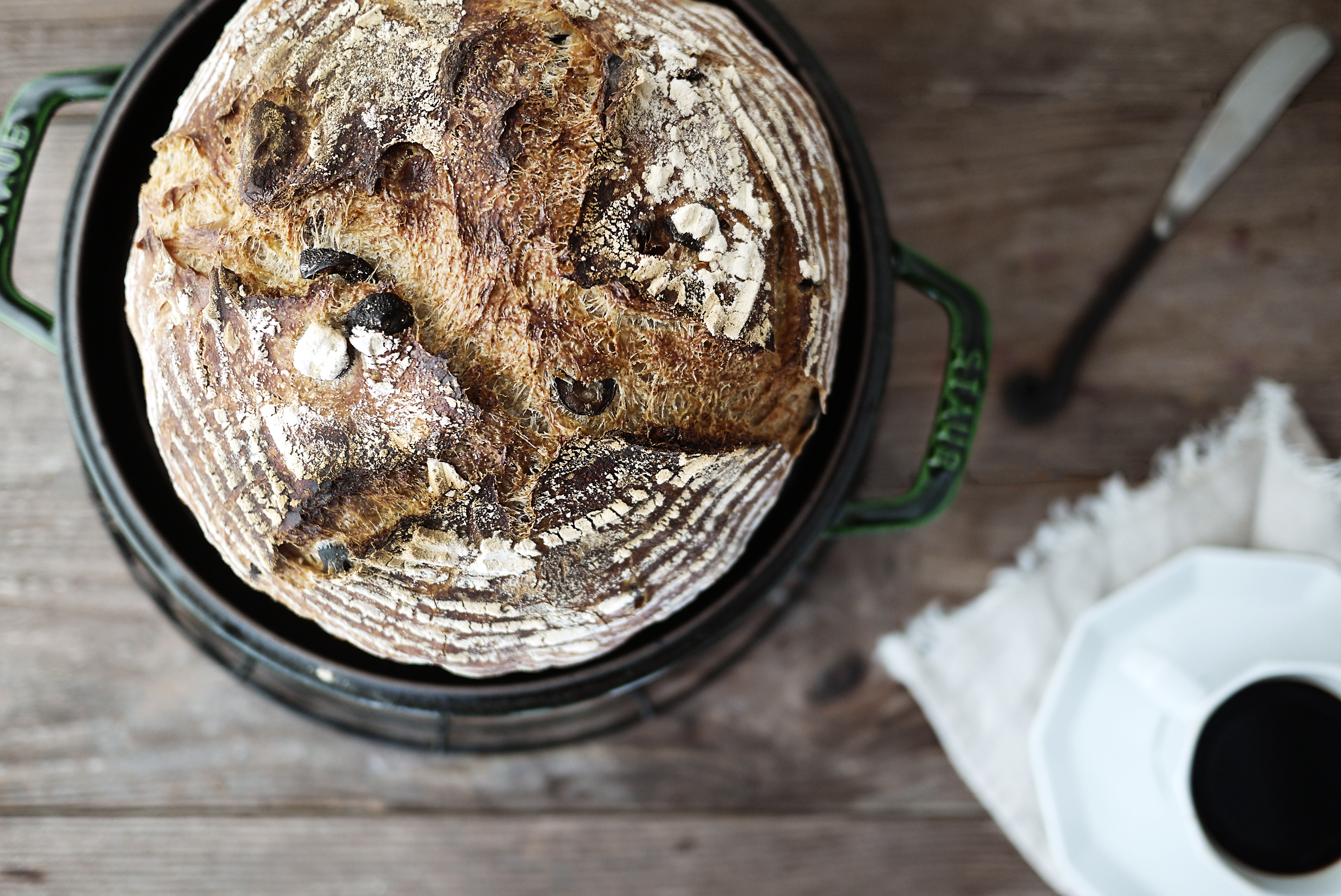 全麥山核桃橄欖歐包-Staub琺瑯鑄鐵鍋的做法 步骤12