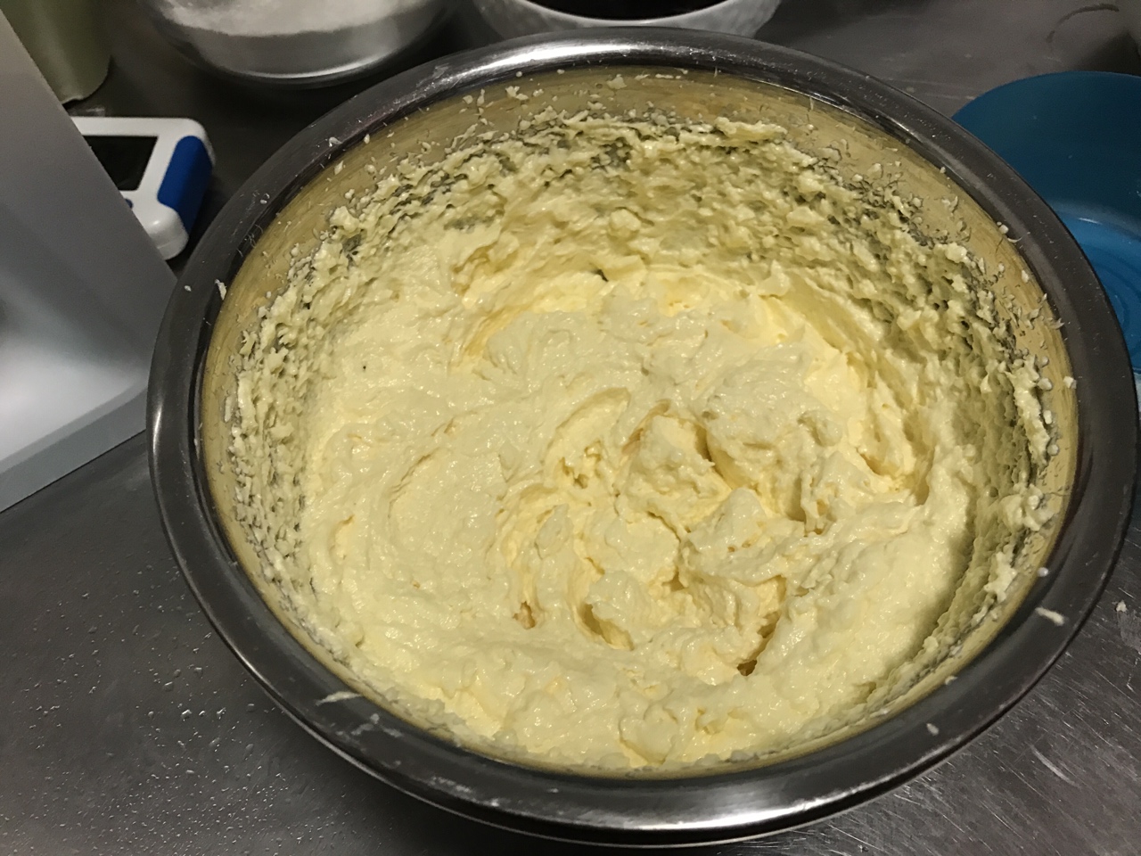 黑醋栗酪乳大理石磅蛋糕的做法 步骤4