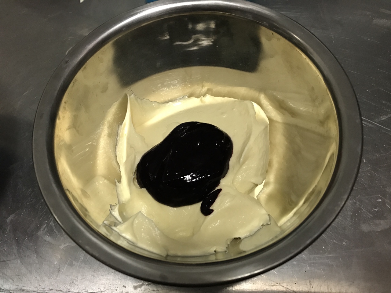 黑醋栗酪乳大理石磅蛋糕的做法 步骤6