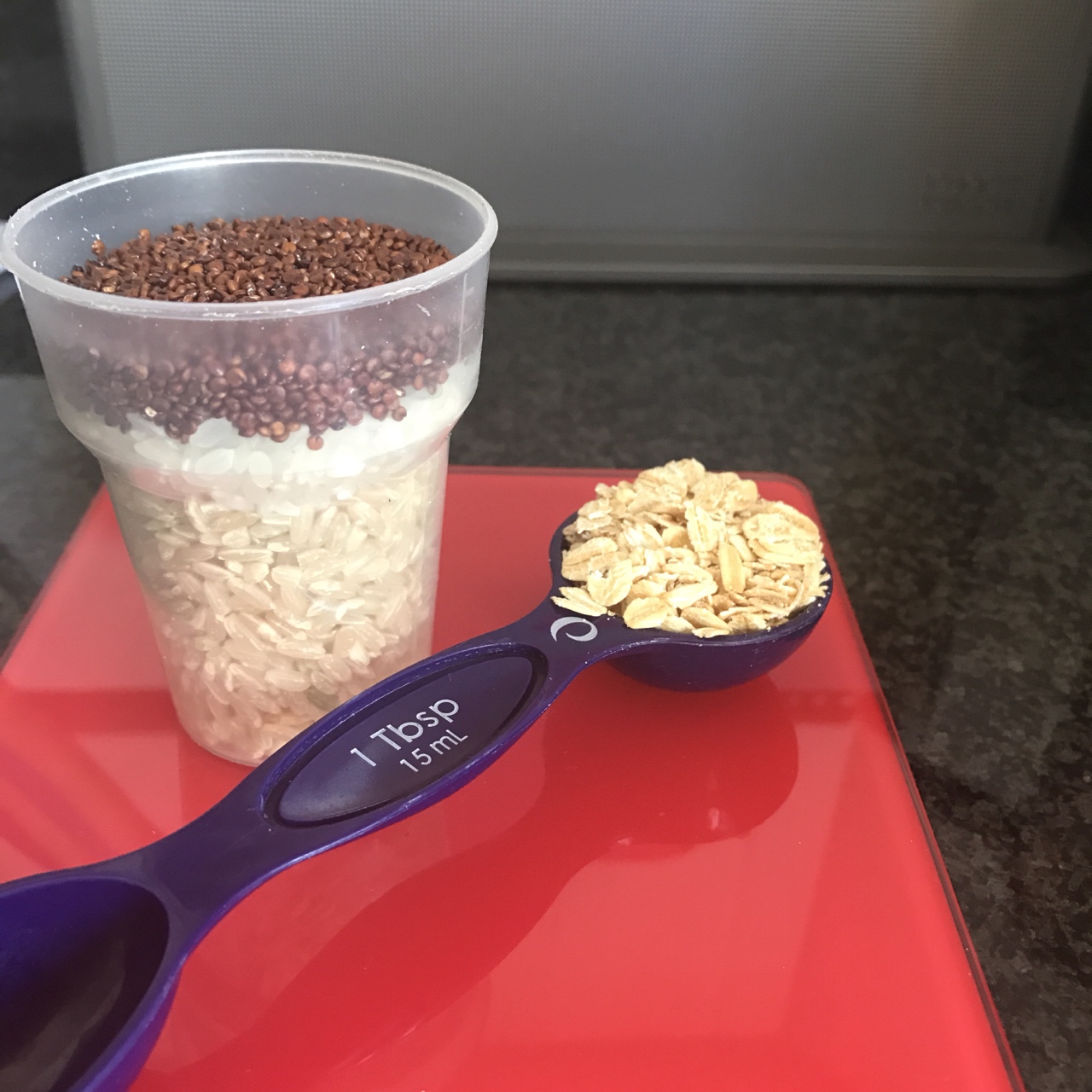糙米藜麥排骨雜糧粥 （寶寶食譜）的做法 步骤1