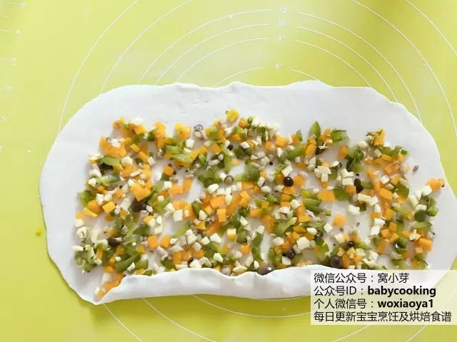 寶寶輔食︰滿當當餡料的蔬菜花卷的做法 步骤9