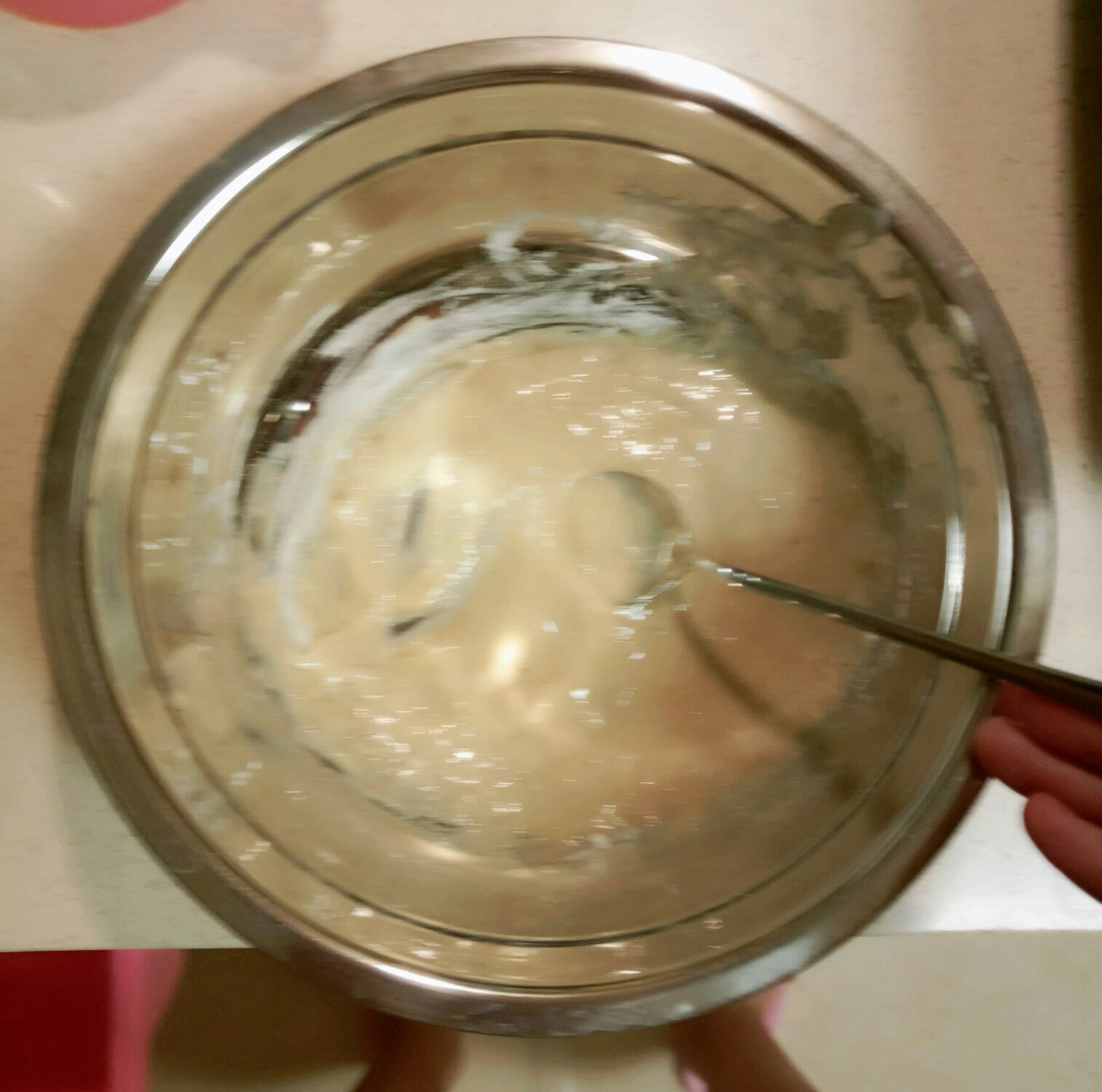香蕉蛋黃小餅（寶寶輔食，適合8+寶貝）的做法 步骤2