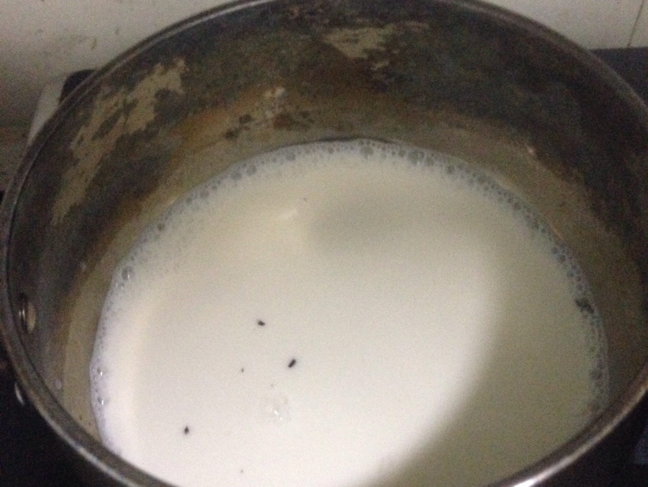 簡單濃香奶茶的做法 步骤5