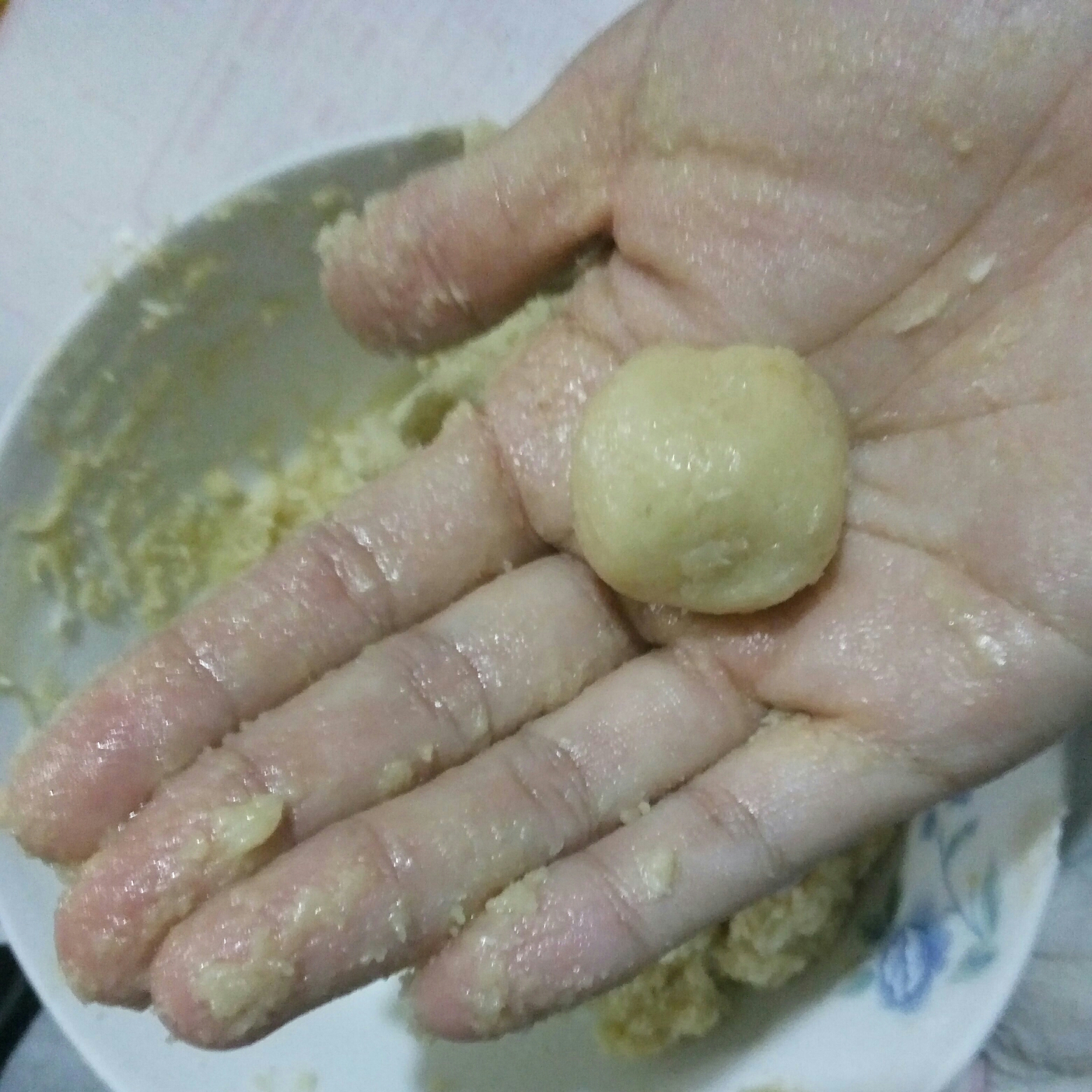 椰蓉桃酥的做法 步骤4