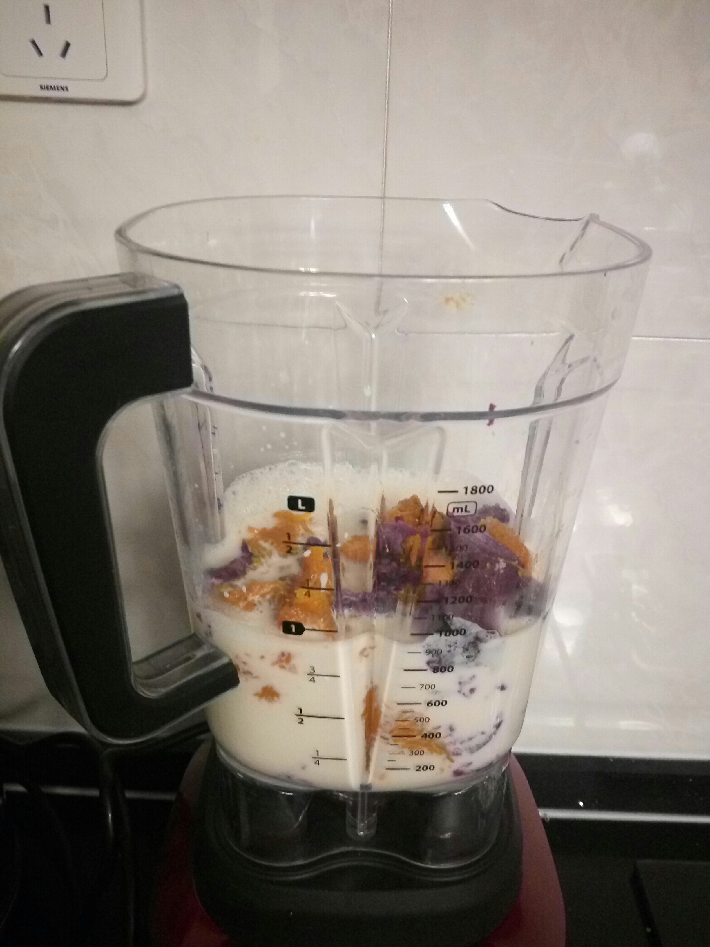 HamiltonBeach破壁機 食譜∼紫薯南瓜牛奶的做法 步骤1