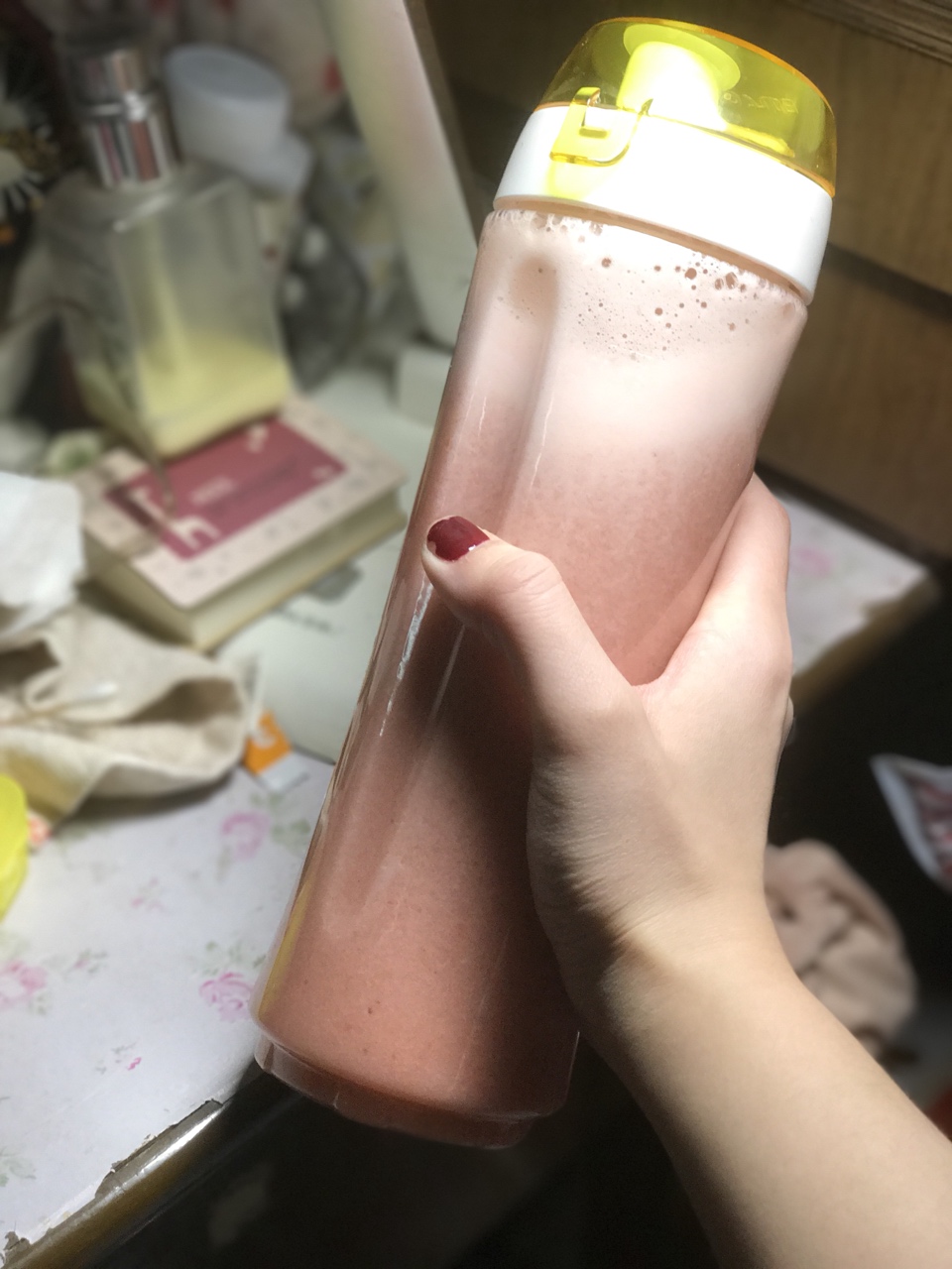 草莓鮮榨果汁的做法 步骤3