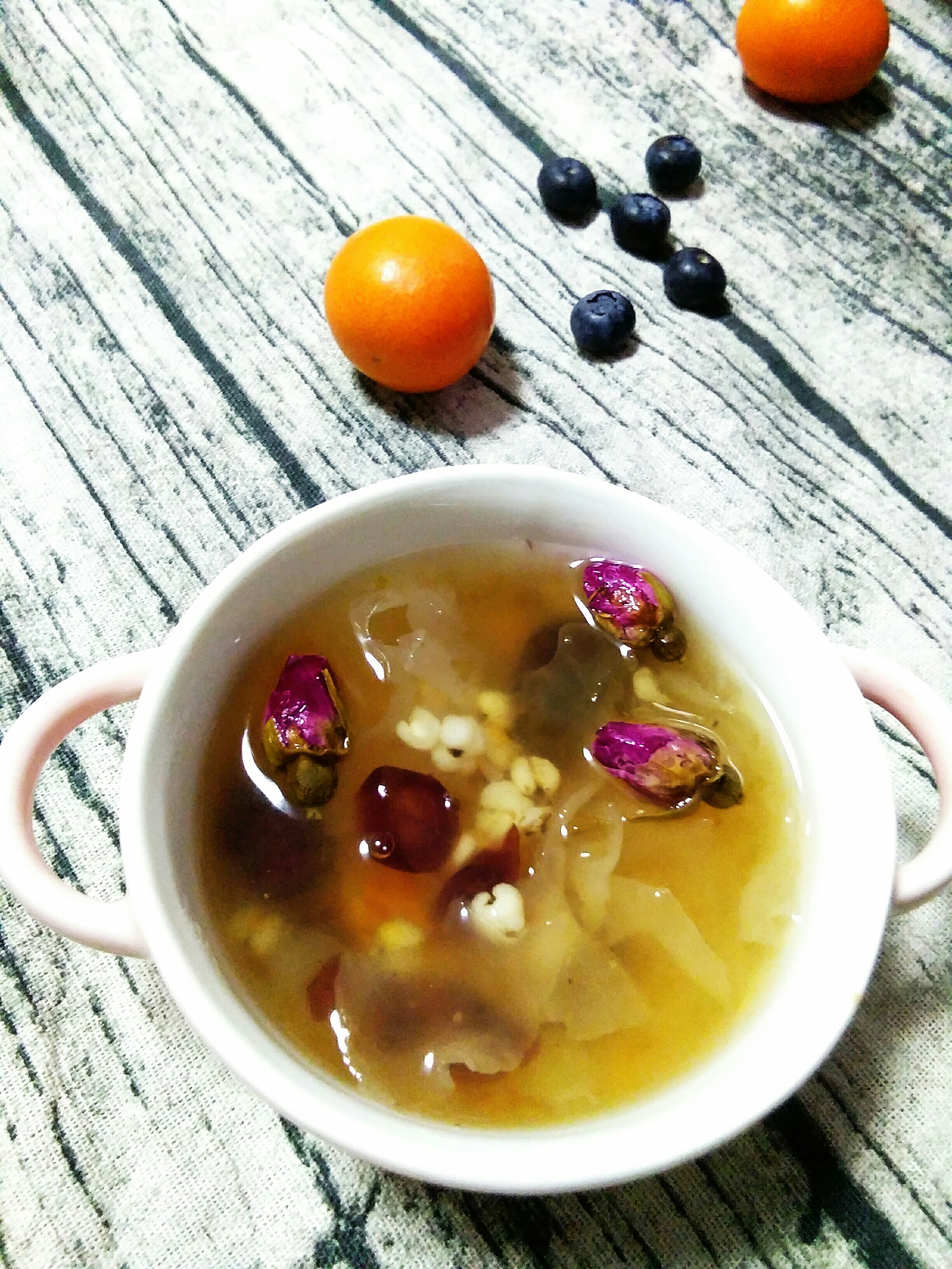 暖心甜品―桃膠皂角米羹的做法 步骤4