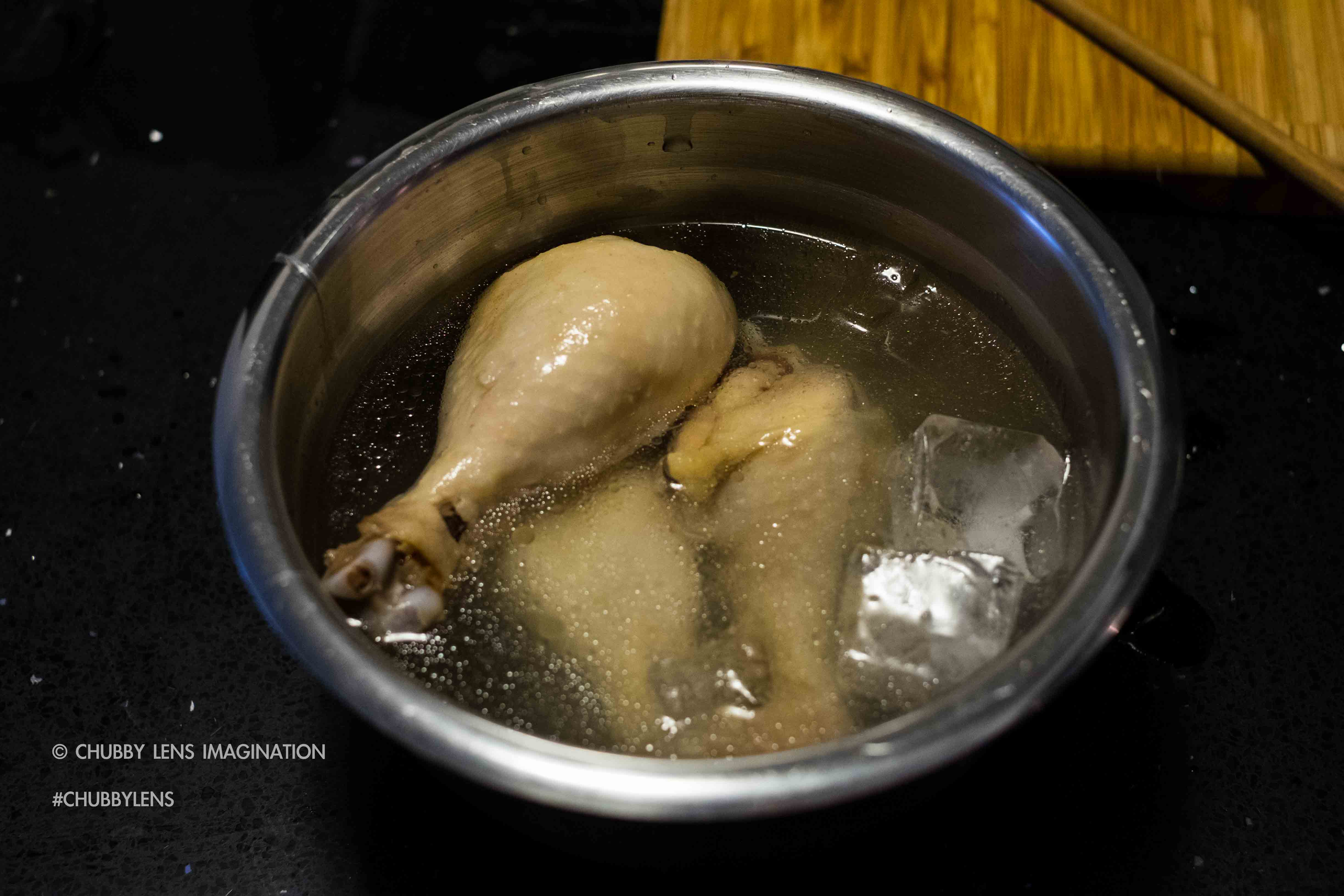 廚房小白的雞年菜︰響油香蔥雞腿的做法 步骤4
