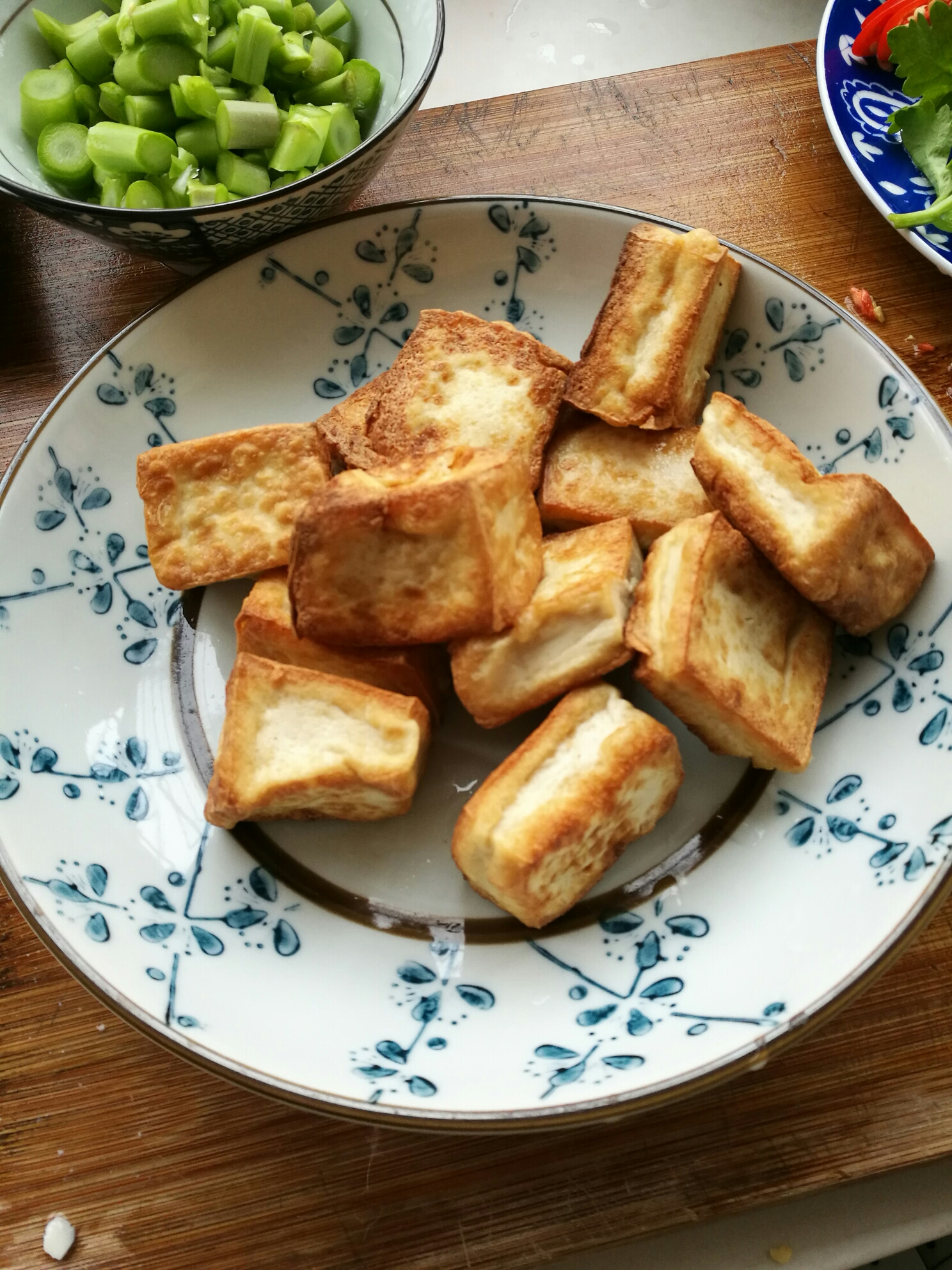 魚頭豆腐煲(塔吉鍋)的做法 步骤2