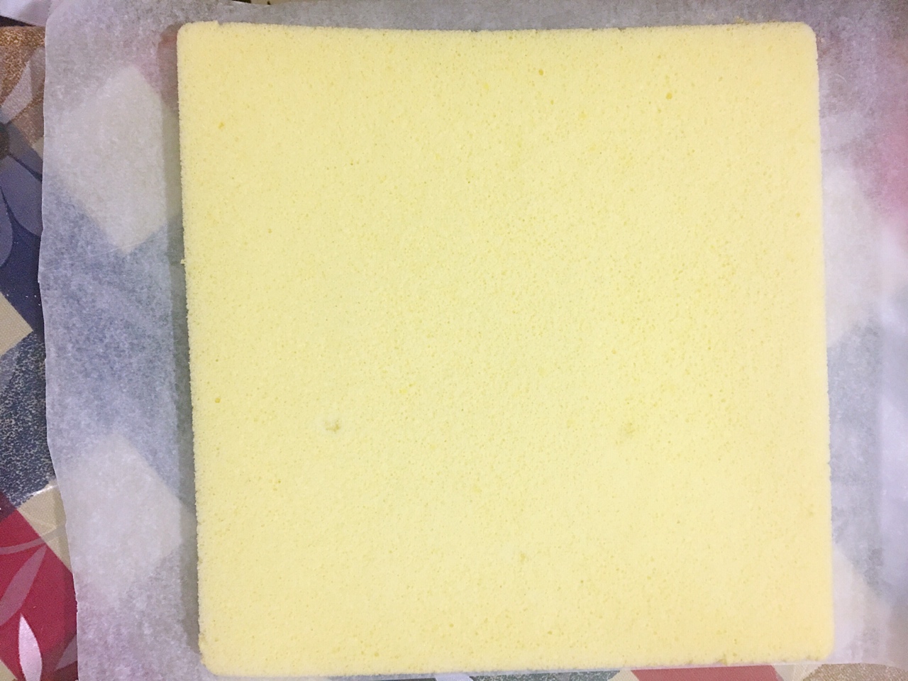 完美毛巾蛋糕卷(不需要墊紙，一次成型，松軟綿密)的做法 步骤1