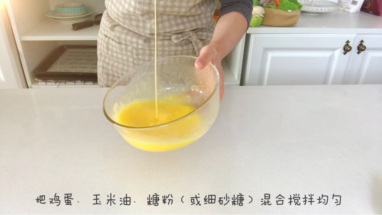 寶寶輔食︰芝麻雞蛋薄脆餅干的做法 步骤1