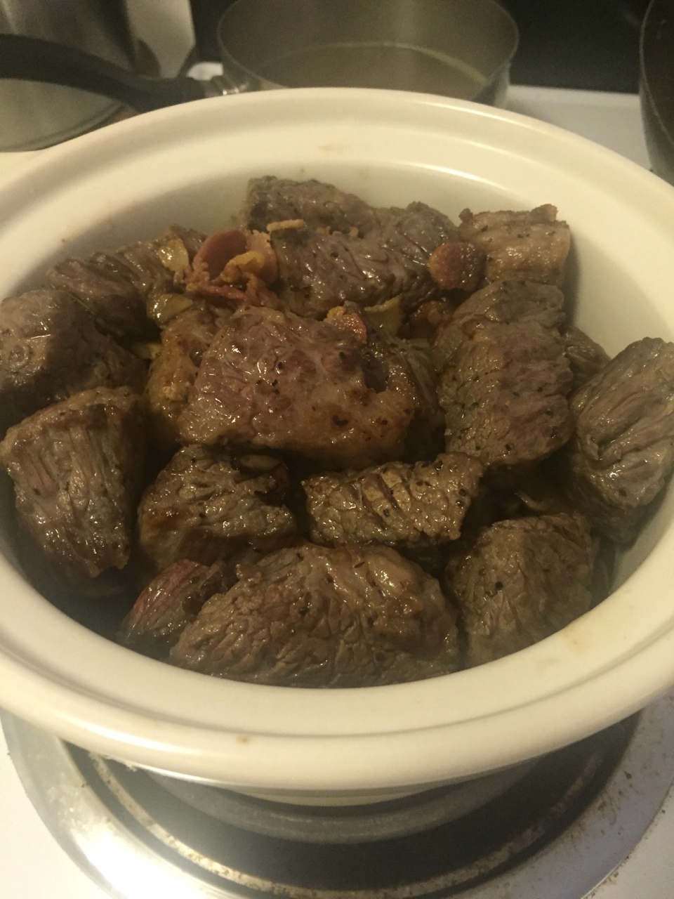 Beef Bourguignon紅酒炖小牛肉(無烤箱砂鍋版）的做法 步骤10
