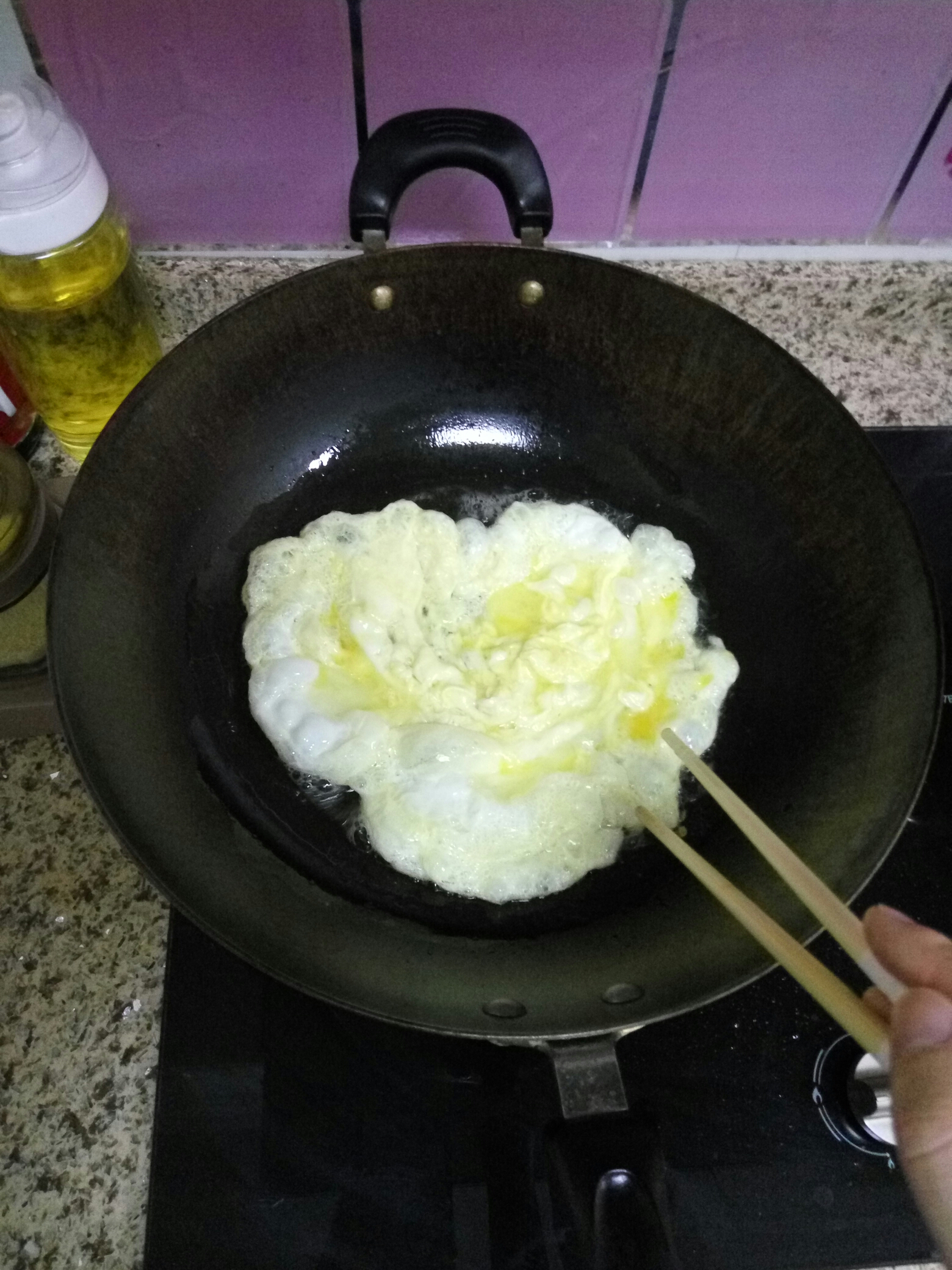 蒜苗炒雞蛋(3分鐘快手菜)的做法 步骤3
