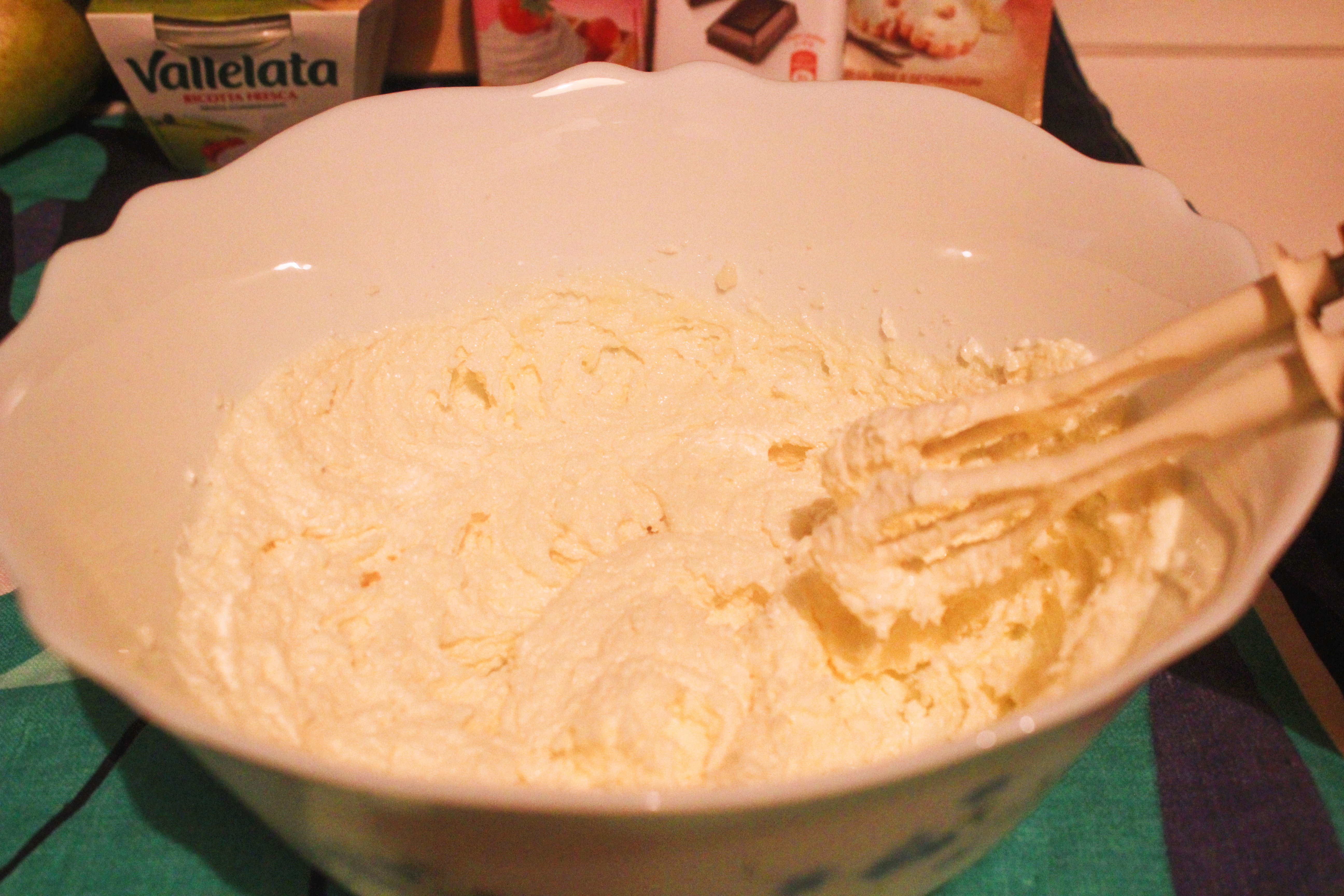 乳酪香梨夾心之榛子巧克力蛋糕--Torta ricotta e pere的做法 步骤5