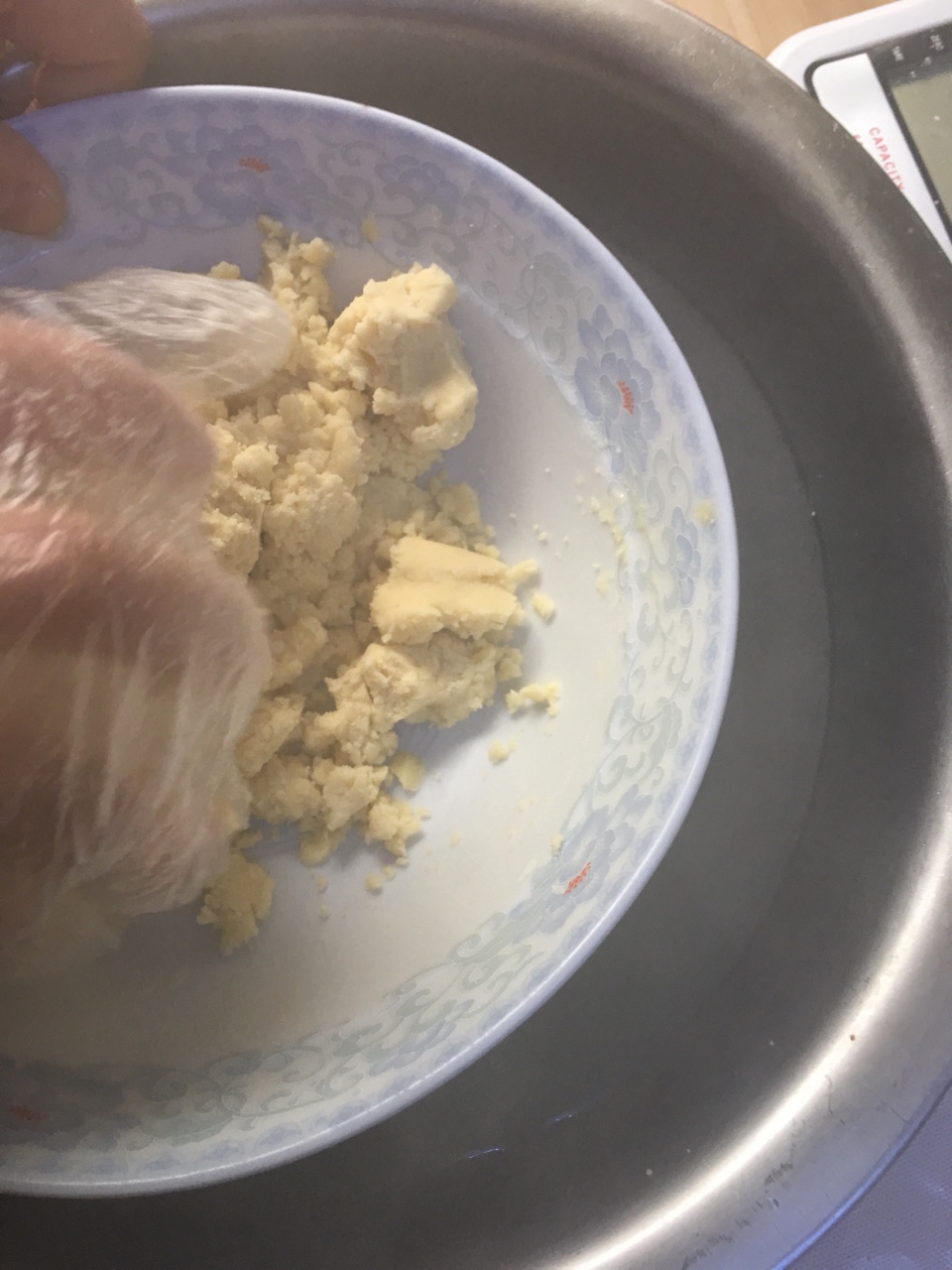 黃油版蛋黃酥的做法 步骤3