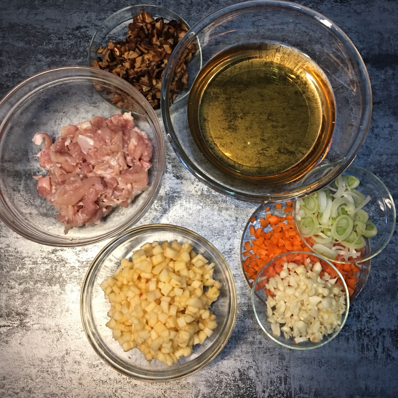 香菇肉燥飯四人份（低脂版）的做法 步骤2
