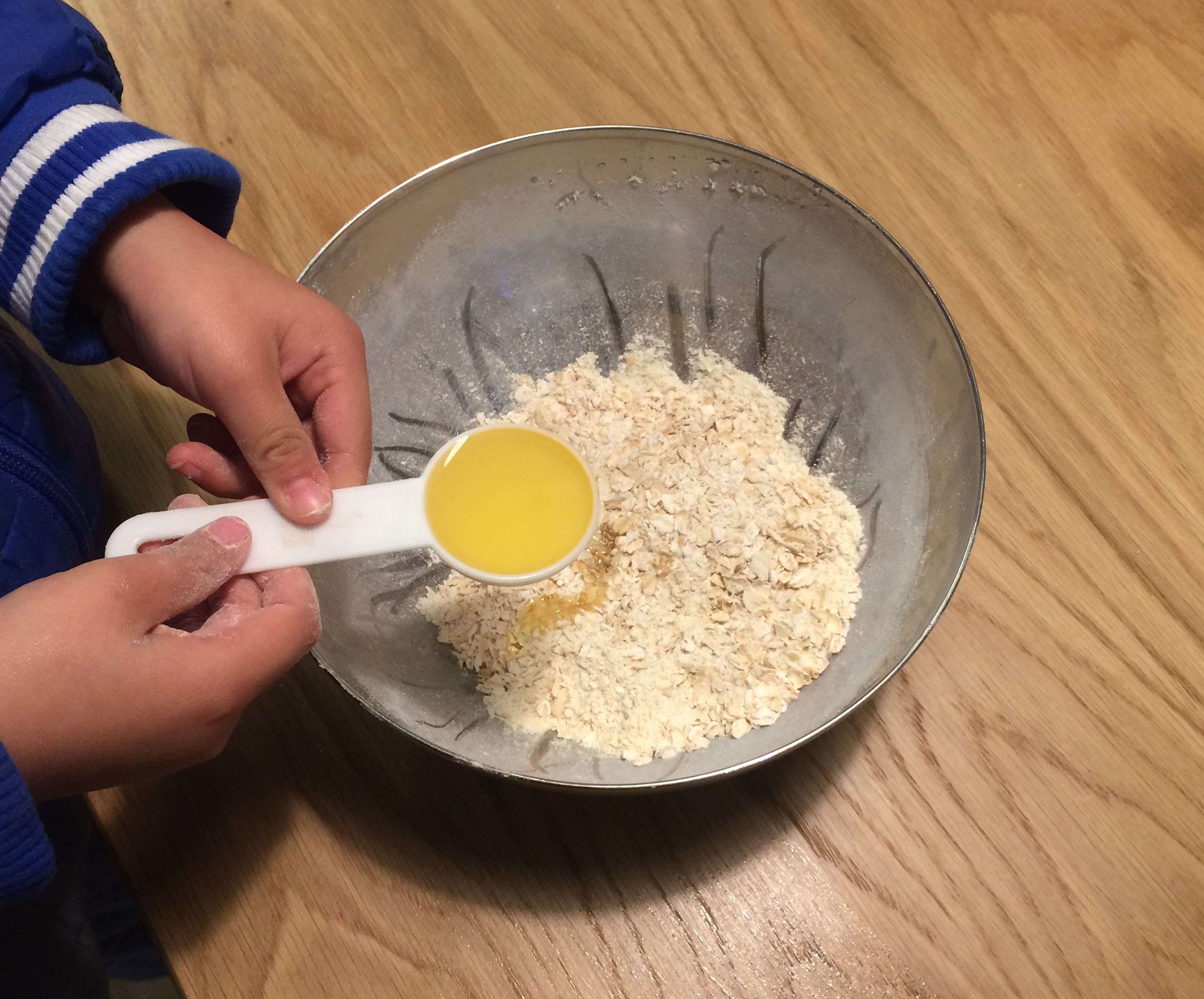 4歲娃神制作--零熱量燕麥餅的做法 步骤4