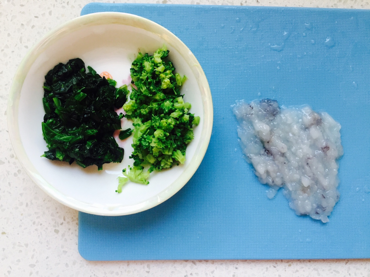 寶寶輔食 菠菜西蘭花蝦仁面的做法 步骤1