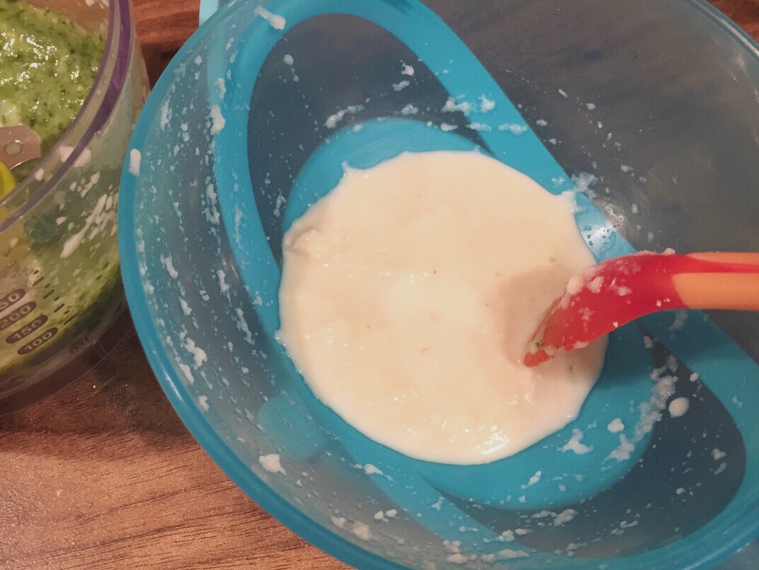 【寶寶輔食】麻油青菜雞米糊的做法 步骤3
