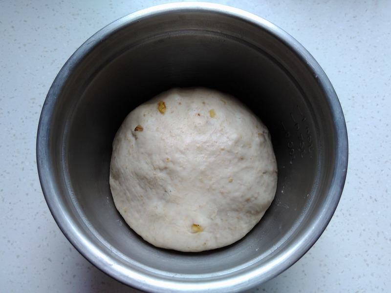 全麥核桃面包的做法 步骤2