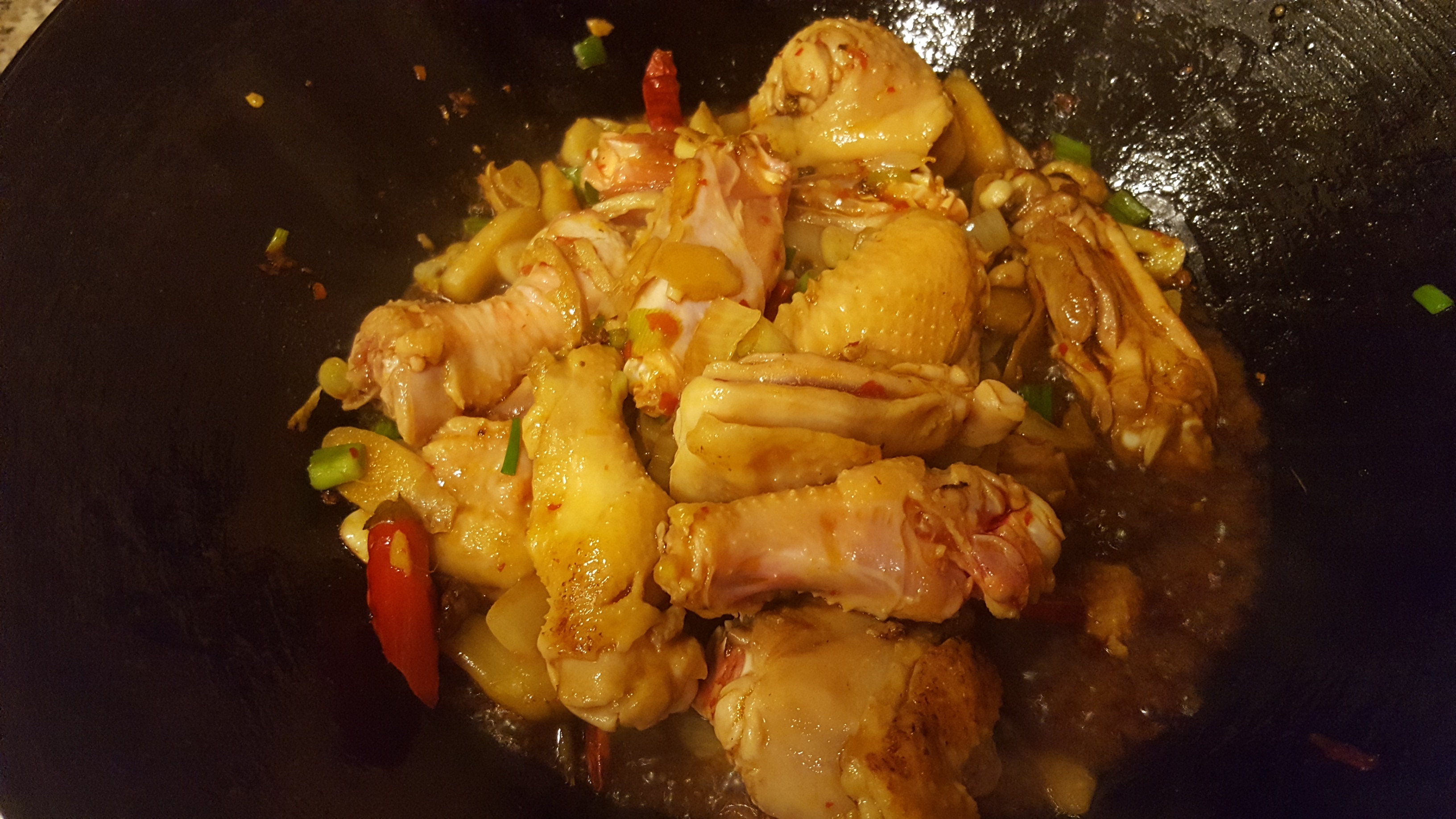 芋頭燒雞的做法 步骤3