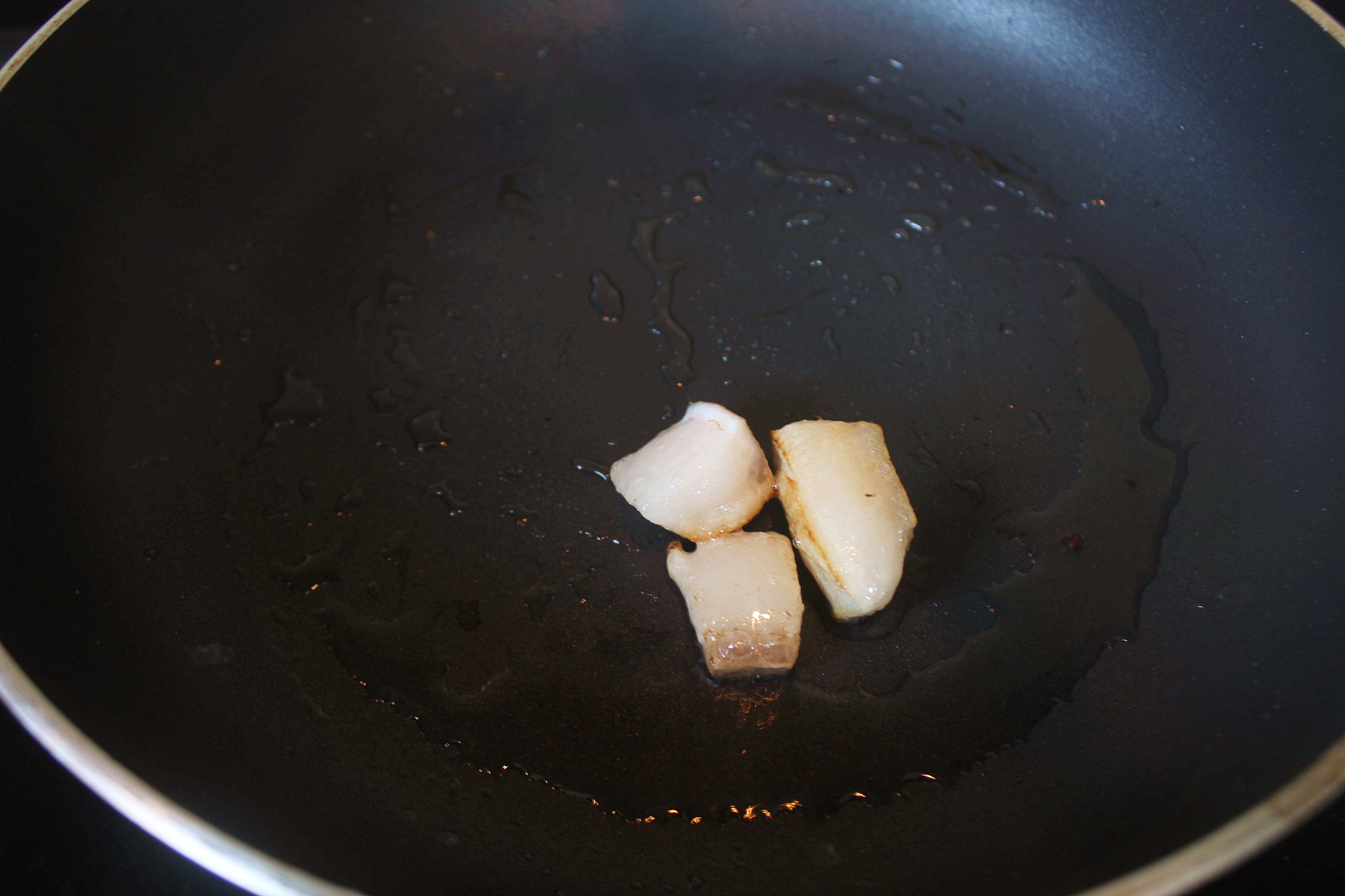 超級下飯的蜜汁叉燒豆腐煲的做法 步骤4